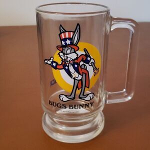 EUC Vintage Marriott's Great America Bugs Bunny Glass Beer Soda Mug - Dated 1975